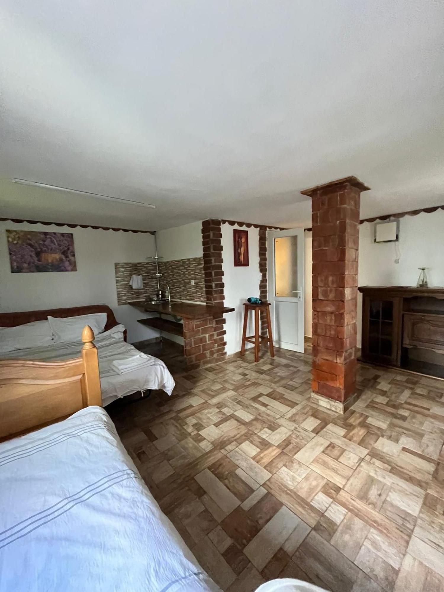 La Tataia Zahei Hotel Dragus Quarto foto